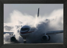 Suchoi Super Jet 100 gerahmtes