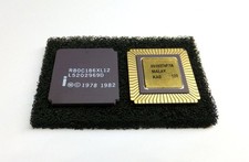 Intel 80186XL VINTAGE CPU in Gold Keramik - R80C186XL-12 MHz CLCC -White print -