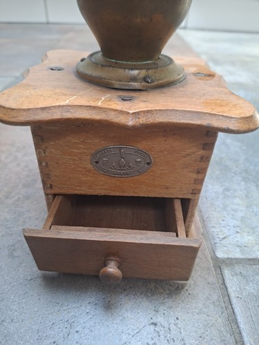 Alte kaffeemühle holz - alte,