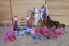 Barbie Pferde mit Reiterin
