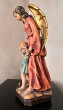 Schutzengel mit Mädchen —