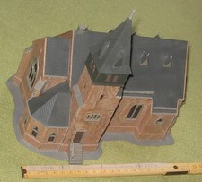 # H0 Kibri 39766 Kirche aus dem Westerwald, excellent gebaut (16)