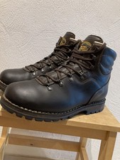 Meindl Badile 45 Wanderschuh