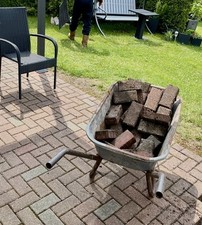 Terrassensteine  20x10x6  ca 15 qm günstig abzugeben   30€ VB  Nur Abholung