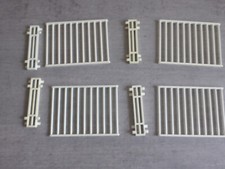 Playmobil Zäune 2 x 4  Stück  Zaun - Elemente weiß für Zoo Gehege