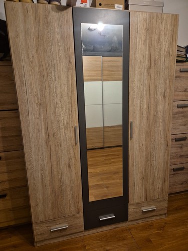 Schrank