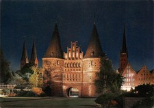 Lübeck Holstentor bei Nacht