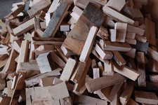 Brennholz Buche trocken gelagert 0,75m³ in Gitterbox (92,-€/m³)