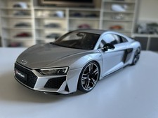 Audi R8 Coupé Silver 1:18 Kengfai Modellauto OVP