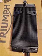 Kühler Triumph Bonneville T100 /T120 Thruxton 1200 Street Scrambler  Radiator