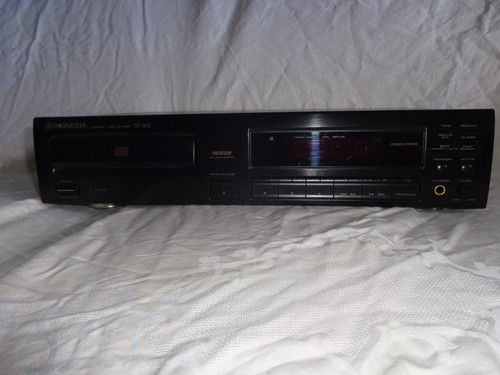 Pioneer compact disc player - compact,