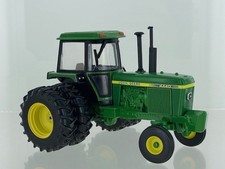 BRITAINS, JOHN DEERE 4440 2wd hintere Zwillingsräder - Limitierte Auflage von...