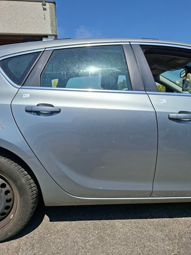 13285611 postamt rechts opel - postamt.,