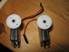 Servo Graupner Graupner DES 448 BB MG  Graupner / Uni Stecker   2 Stück !!!!!!!