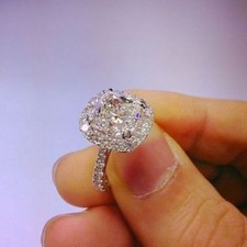 Halo-Verlobungsring im