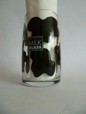 Glas Milchglas THE ORIGINAL MILK GLASS transparent schwarze Flecken Kuh-Design
