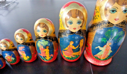 Große russische matroschka - große,