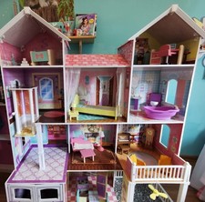 Puppenhaus, Mädchen, Holz