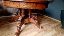 Antiker Tisch Löwenfuß