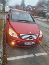 Mercedes B 200