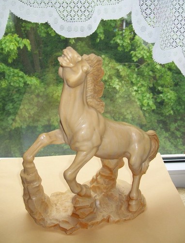 Pferde figur aus speckstein - aus,