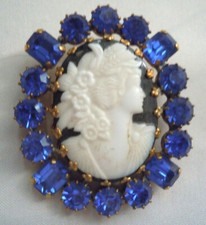  Strass Brosche ---CAMEE -