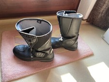 Motorradstiefel von Forma „Street" , Größe 39 gebraucht siehe Photos guter Zust.