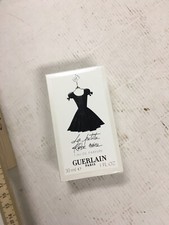 La petite robe noire von Guerlain, Leerkarton