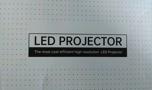 Mini projector beamer - mini,