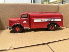 Schuco Mercedes L 6600 Tankwagen Esso Rot 1:43