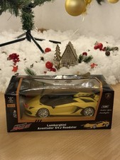 FERNGESTEUERTES AUTO