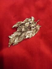 TRACHTENSCHMUCK Hübsche alte silberfarbene Brosche,  Blatt   ,9x5 cm