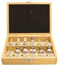 MAKITA ROUTER BIT SET –