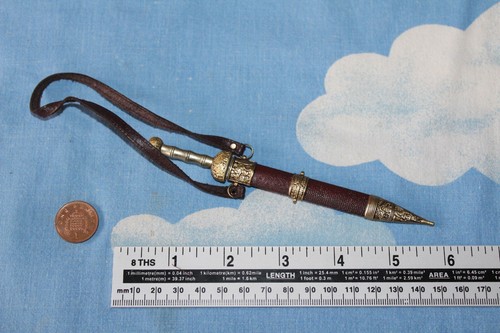 Hao toys 6th - yo, scale