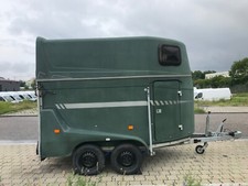 Pferdeanhänger Vollpoly