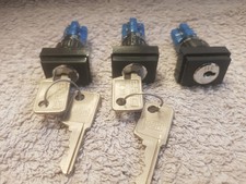 3 Schlüsselschalter von EAO