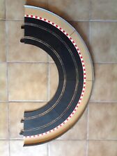 Scalextric Radius 2 Kurven (C8206) mit vier Borders/Leitplanken (C8228)