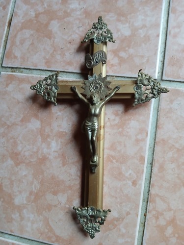 Silberfarbenes kruzifix kreuz - silberfarbenes,