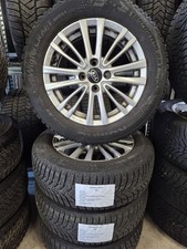 Satz Winterräder auf