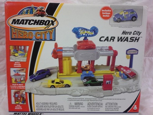 Mattel matchbox hero - city, car