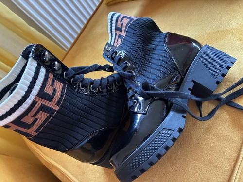 Schuhe schwarz ausgefallen - schuhe,