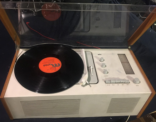 Braun röhrenradio mit - röhrenradio,