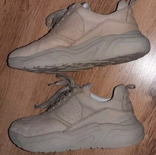Vila Milano ? Damen Lederschuhe/ Sneaker/Halbschuhe? Gr.40? Beige ?