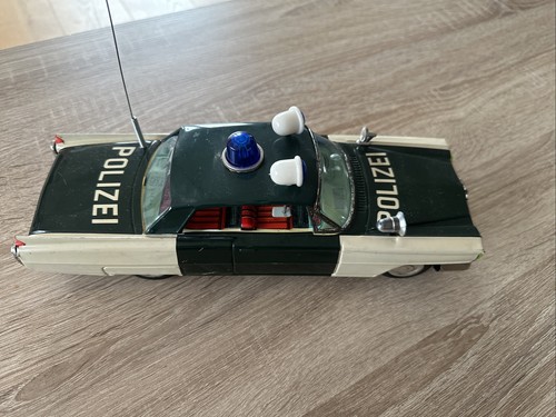 Ichiko polizeiauto - ichiko,