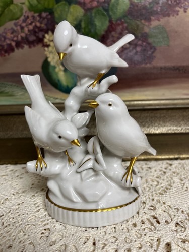 Vogelskulptur aus