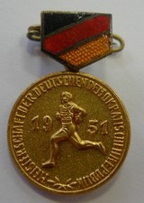 Ddr abzeichen meisternadel mit - abzeichen,
