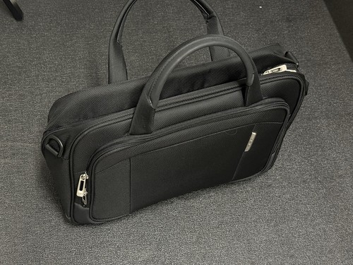 Samsonite respark laptop - respark,