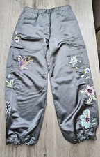 Cambio Morgan Cargohose glänzend  khaki  mit floraler Stickerei 40 Damen NP~300€