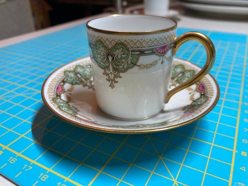 Mokka und untertasse - mokka-,