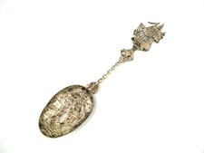 Bedeutender Prunklöffel 833